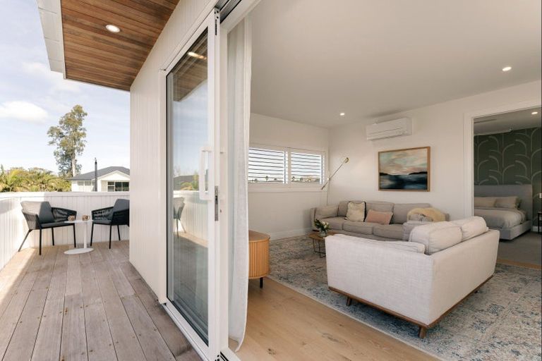 Photo of property in 11 Shearwater Lane, Point Wells, 0986