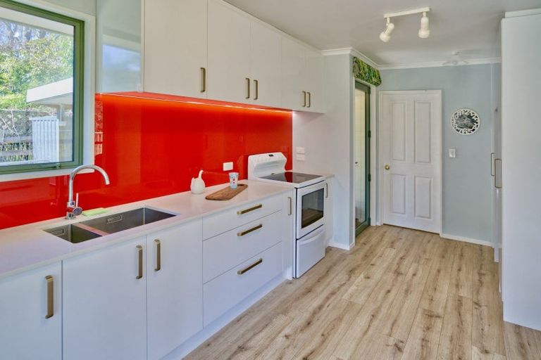 Photo of property in 916 Waiwhero Road, Ngatimoti, Motueka, 7196