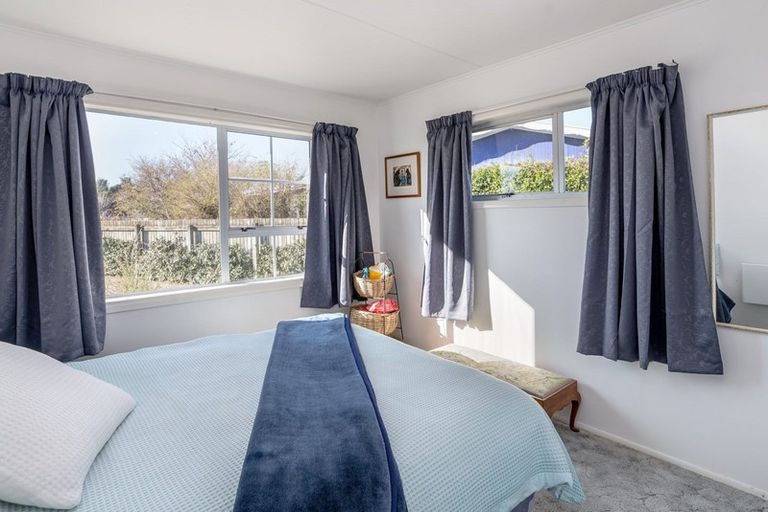 Photo of property in 13 Strasbourge Street, Martinborough, 5711