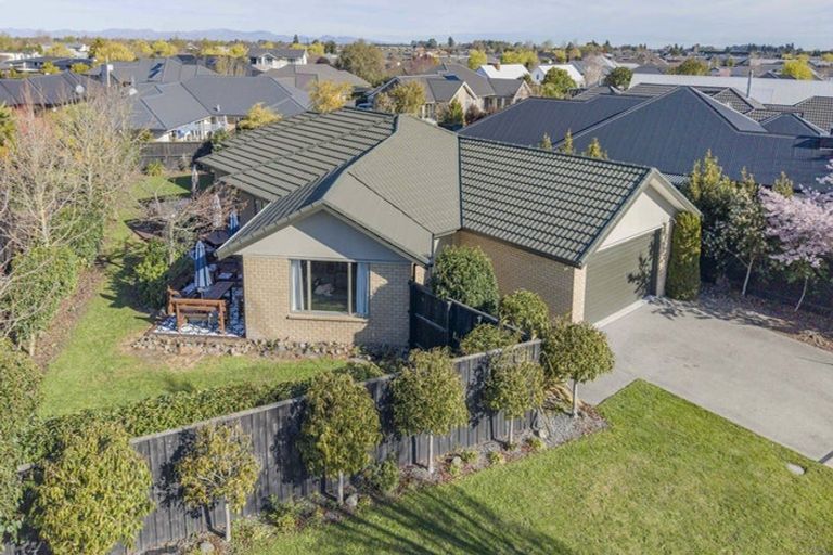 Photo of property in 44 Huntingdon Drive, Rangiora, 7400