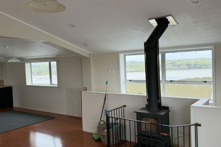 Photo of property in 35 Karepo Lane, Pahi, Paparoa, 0571