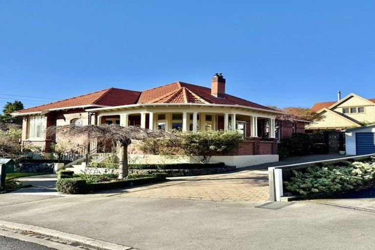 Photo of property in 241 Bay View Road, Saint Clair, Dunedin, 9012