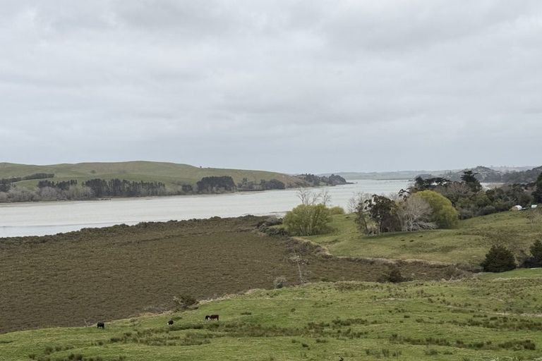 Photo of property in 35 Karepo Lane, Pahi, Paparoa, 0571