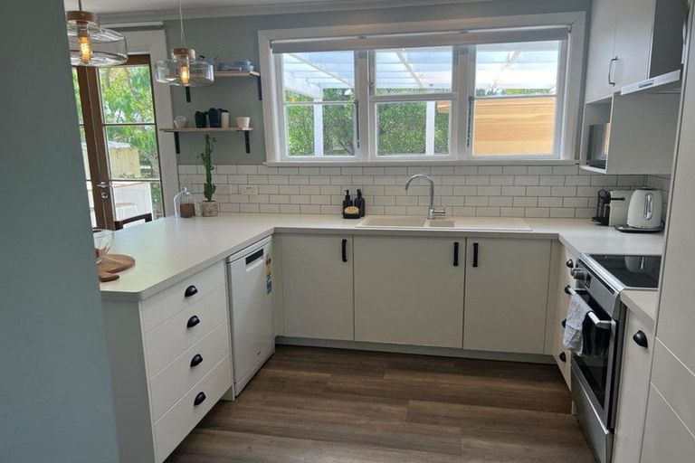 Photo of property in 6 Princess Street, Martinborough, 5711