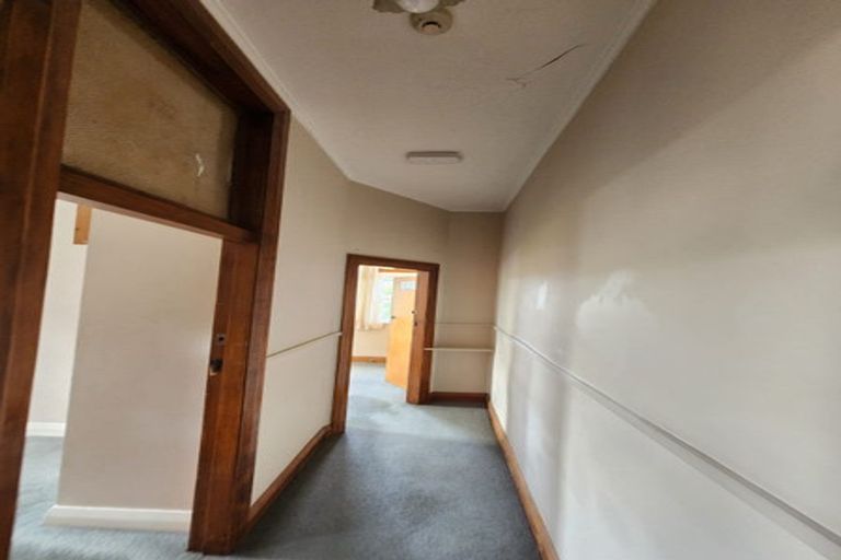 Photo of property in 48 Aurora Terrace, Kelburn, Wellington, 6012