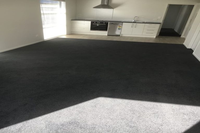 Photo of property in 2/2 Hilton Road, Saint Andrews, Hamilton, 3200