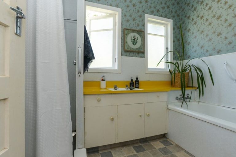 Photo of property in 472 Maharakeke Road, Waipukurau, 4281