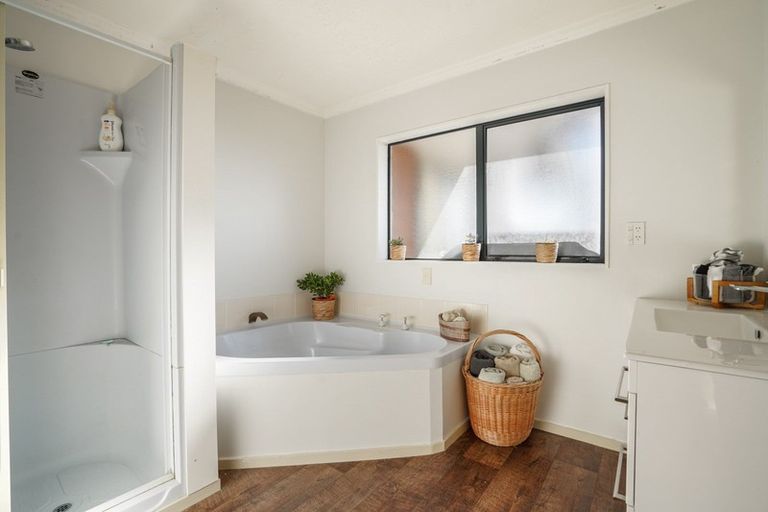 Photo of property in 7 Sunrise Heights, Feilding, 4702