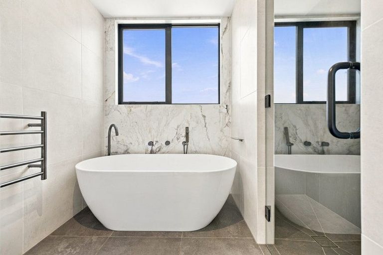 Photo of property in 19 Rauhea Lane, Clifton, Christchurch, 8081