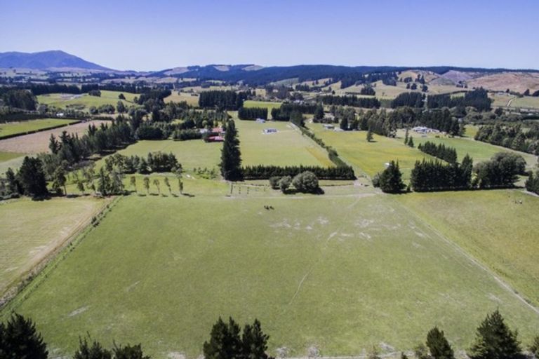 Photo of property in 75 Loburn Terrace Road, Loburn, Rangiora, 7472
