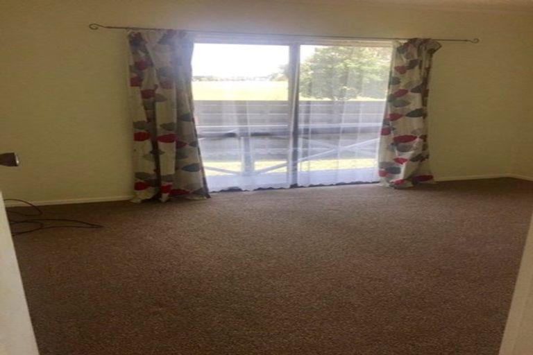 Photo of property in 7 Peter Hall Drive, Kelvin Grove, Palmerston North, 4414