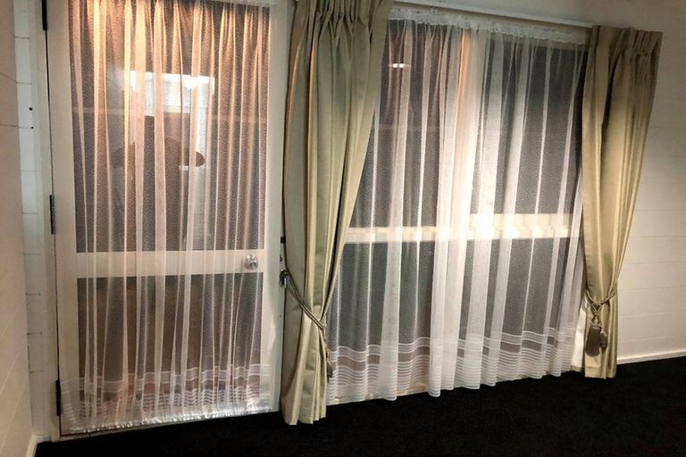 Photo of property in 12b Woodleigh Street, Frankleigh Park, New Plymouth, 4310