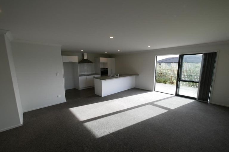 Photo of property in 2 Matawai Puna Drive, Pukekohe, 2120