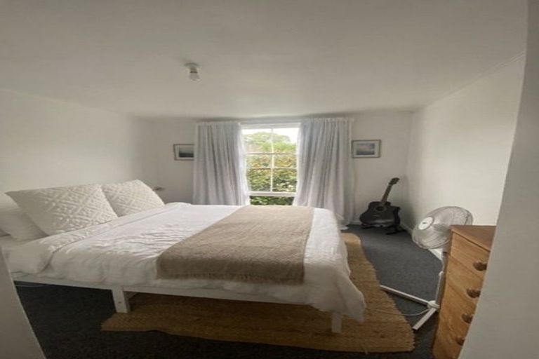 Photo of property in 165a Hinemoa Street, Birkenhead, Auckland, 0626