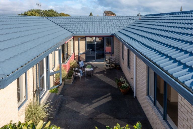 Photo of property in 22 Rifleman Lane, Paraparaumu Beach, Paraparaumu, 5032