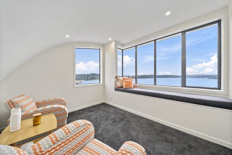 Photo of property in 4a Robieson Lane, Roseneath, Wellington, 6011