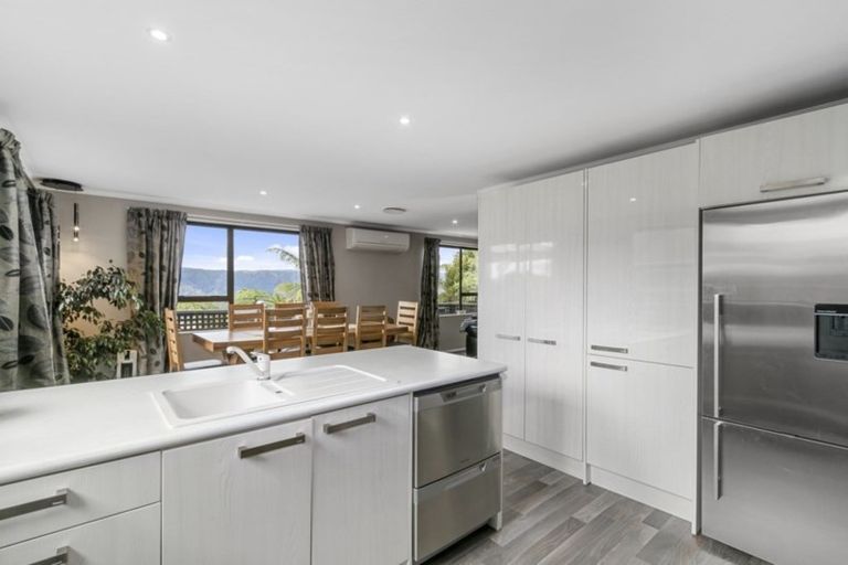 Photo of property in 265 Major Drive, Kelson, Lower Hutt, 5010
