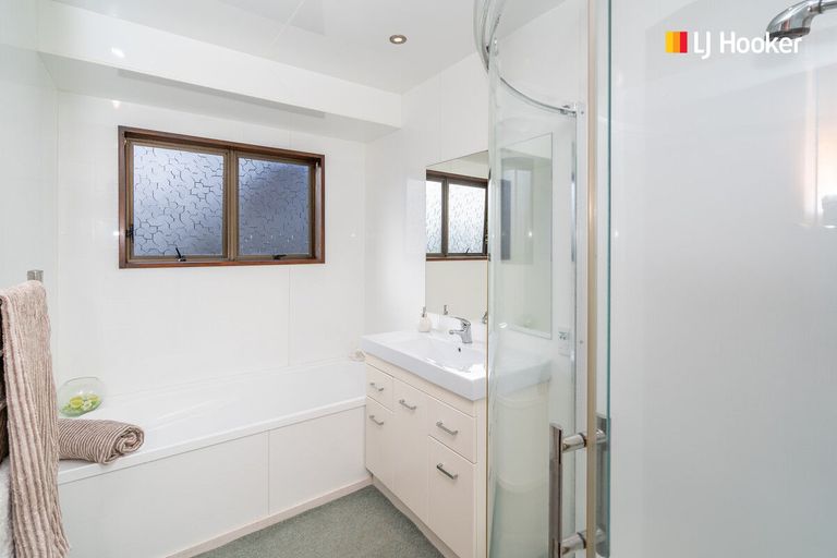 Photo of property in 16 Eastbank Street, Waverley, Dunedin, 9013