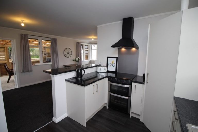 Photo of property in 44 Holland Crescent, Bulls, 4818