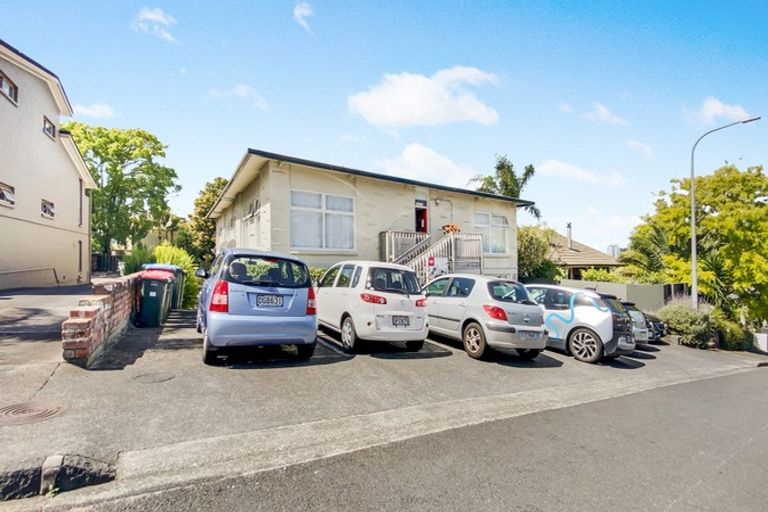 Photo of property in 12/2 Westwood Terrace, Saint Marys Bay, Auckland, 1011