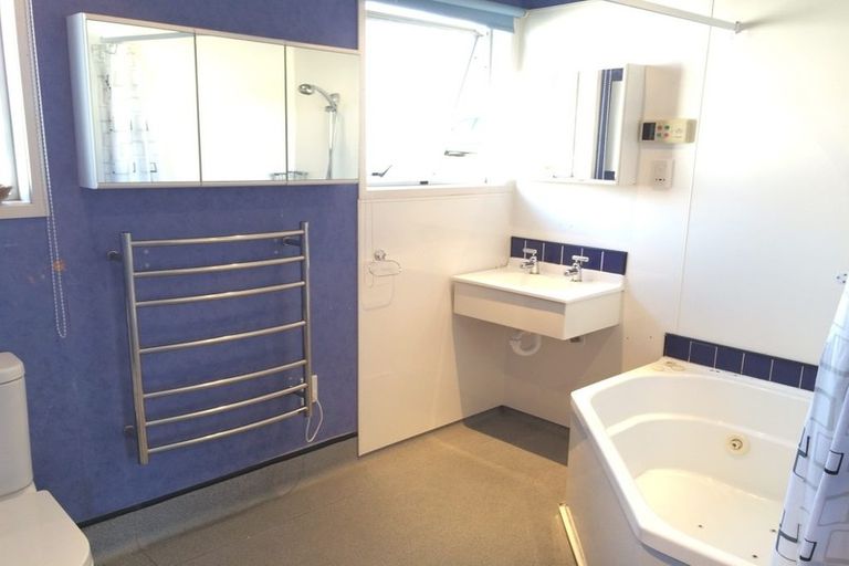 Photo of property in 189 Rangatira Road, Beach Haven, Auckland, 0626