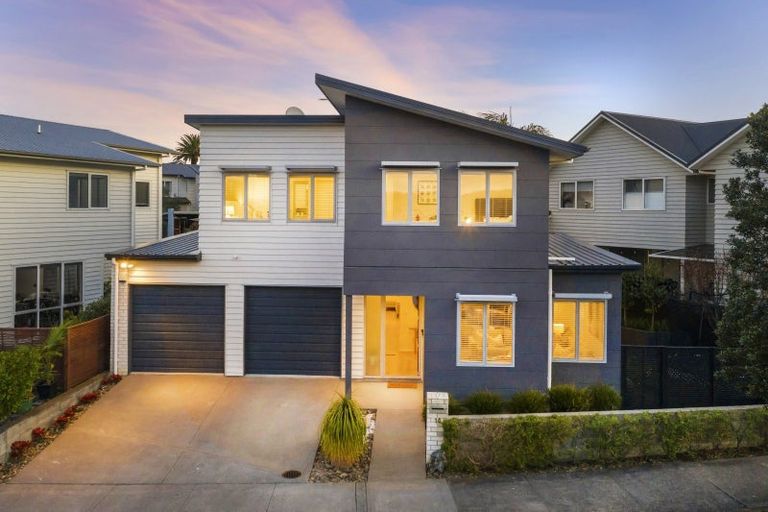 Photo of property in 14 Toheroa Street, Hobsonville, Auckland, 0616