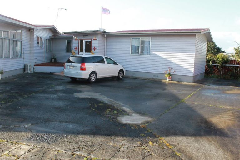 Photo of property in 11 Ben Lora Place, Mangere East, Auckland, 2024