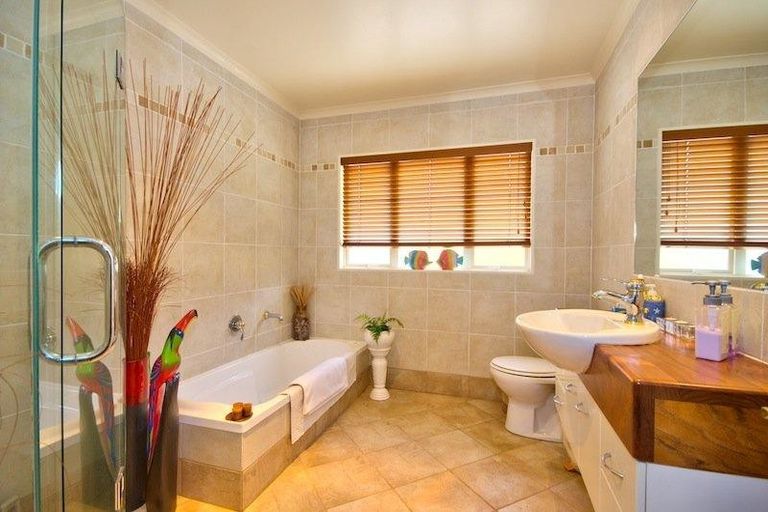 Photo of property in 24 Brampton Road, Snells Beach, 0920