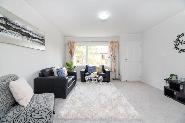 Photo of property in 3/261 Blockhouse Road, Avondale, Auckland, 0600