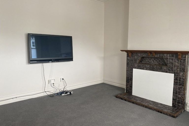 Photo of property in 352 South Road, Caversham, Dunedin, 9012