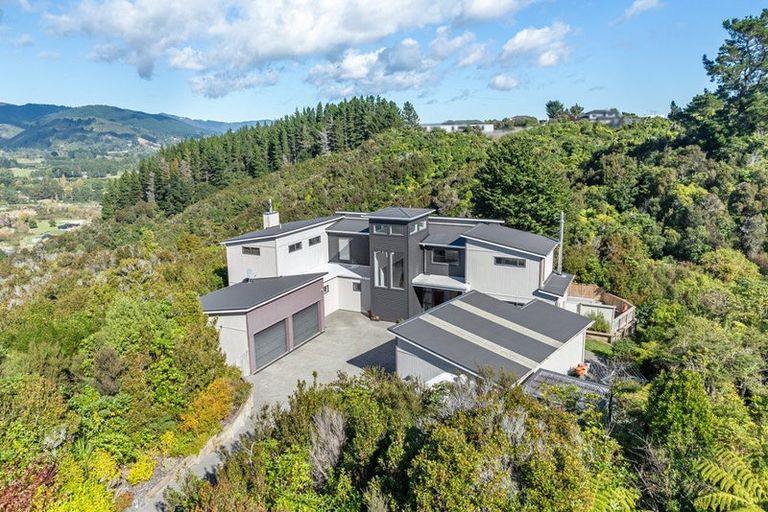 Photo of property in 67 Mount Marua Way, Timberlea, Upper Hutt, 5018