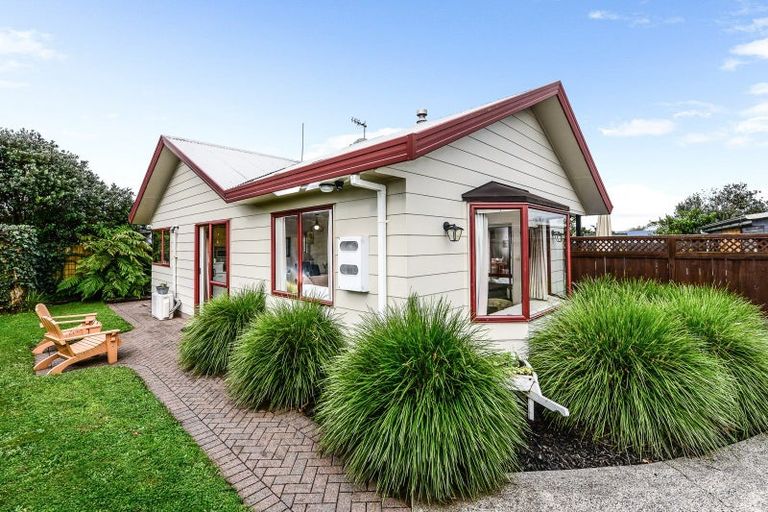 Photo of property in 51a Collins Road, Melville, Hamilton, 3206