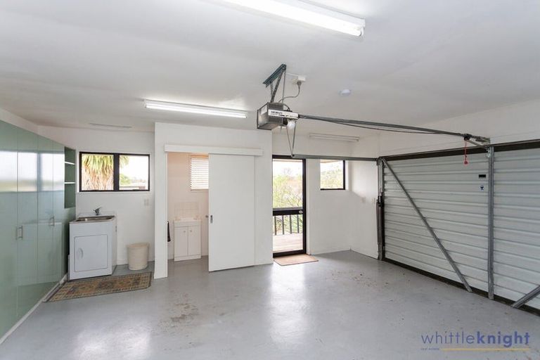 Photo of property in 2 Centaurus Road, Cashmere, Christchurch, 8022