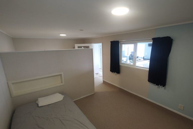 Photo of property in 16 Hornsey Road, Melrose, Wellington, 6023