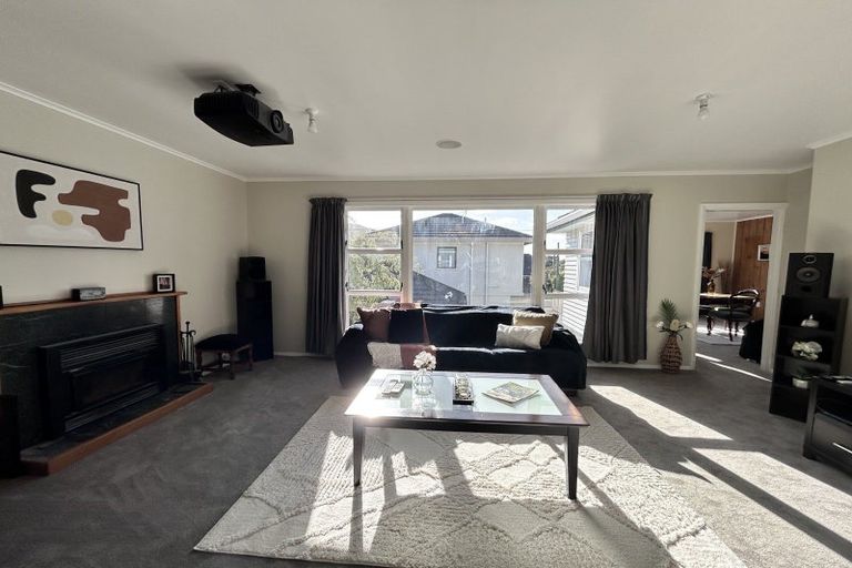 Photo of property in 23 Larsen Crescent, Tawa, Wellington, 5028