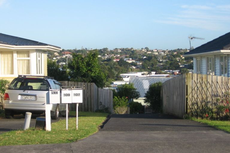 Photo of property in 111 Bruce Road, Glenfield, Auckland, 0629