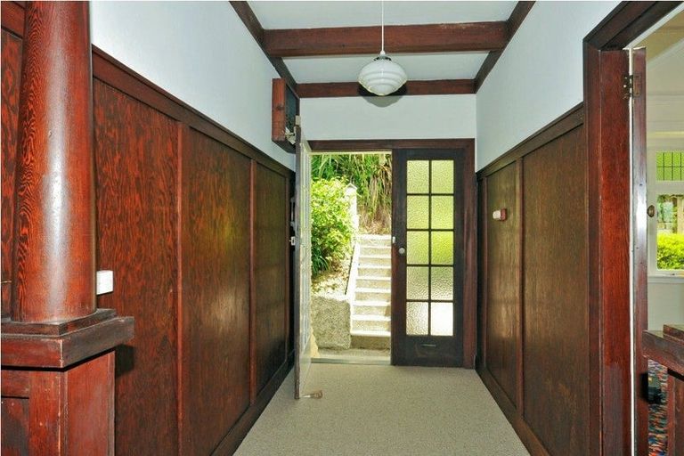 Photo of property in 53 Raroa Road, Kelburn, Wellington, 6012