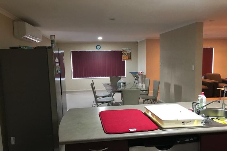 Photo of property in 9 Stellata Court, Randwick Park, Auckland, 2105