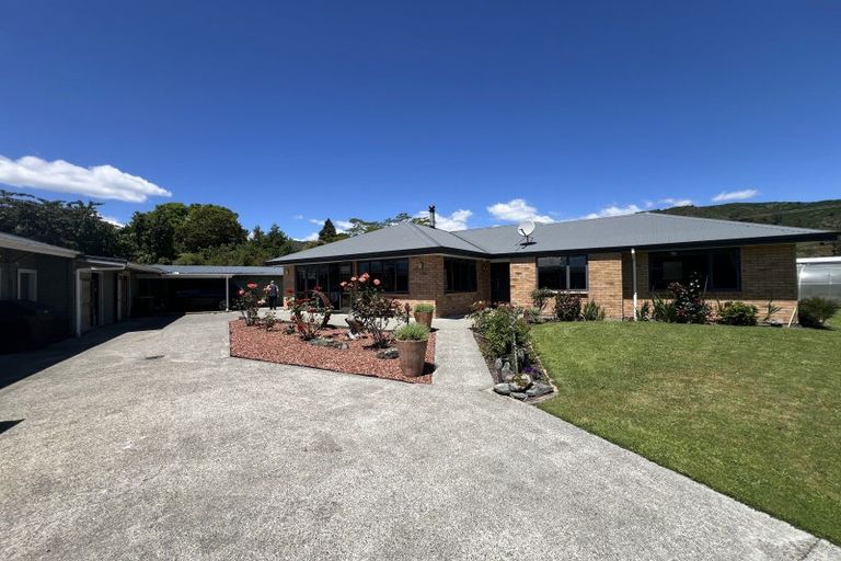 Photo of property in 120 Shiel Street, Reefton, 7830