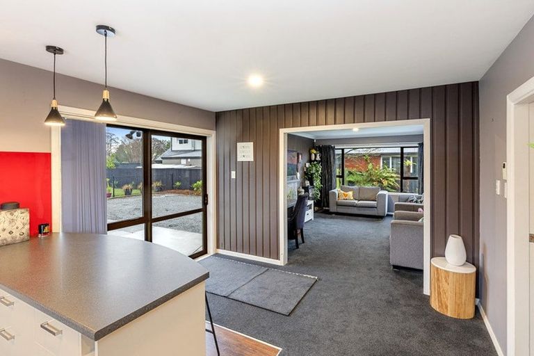Photo of property in 409 Main Road North, Redwood, Christchurch, 8051