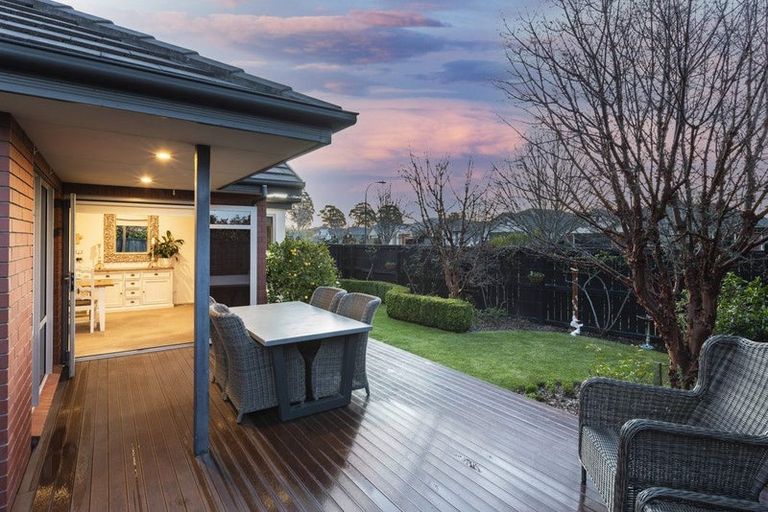 Photo of property in 21 Mistral Road, Northwood, Christchurch, 8051