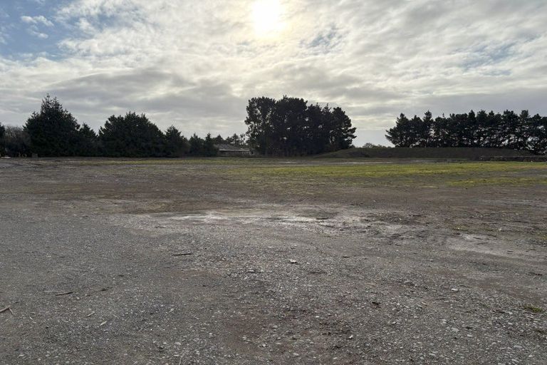 Photo of property in 588 Pound Road, Yaldhurst, Christchurch, 7676