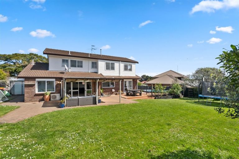 Photo of property in 7 Rarahu Place, The Gardens, Auckland, 2105