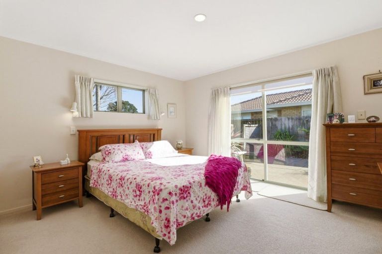 Photo of property in 8 Webb Place, Papamoa Beach, Papamoa, 3118
