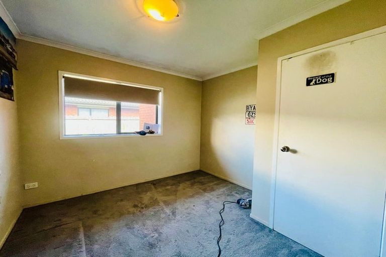 Photo of property in 22 Rock Daisy Crescent, Mangere, Auckland, 2022