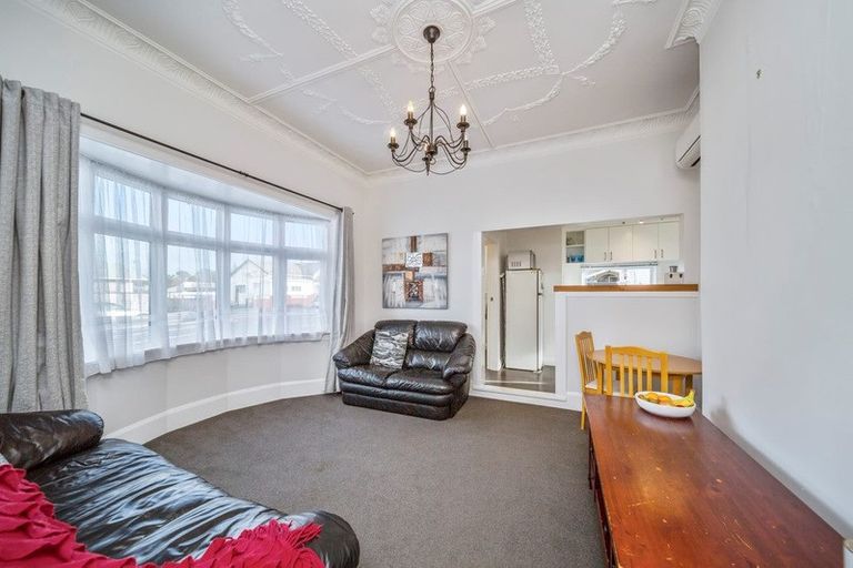 Photo of property in 240 Saint Aubyn Street, New Plymouth, 4310