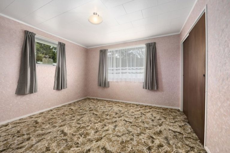 Photo of property in 12 Kentucky Street, Totara Park, Upper Hutt, 5018