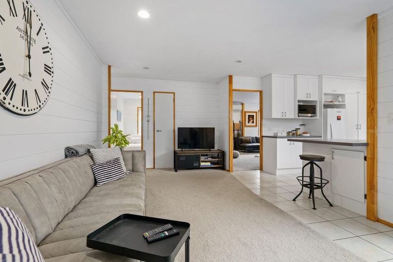 Photo of property in 8a Hall Street, Cambridge, 3434