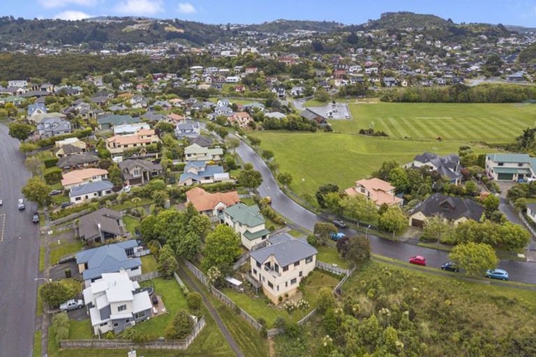 Photo of property in 41 Samwell Drive, Whitby, Porirua, 5024