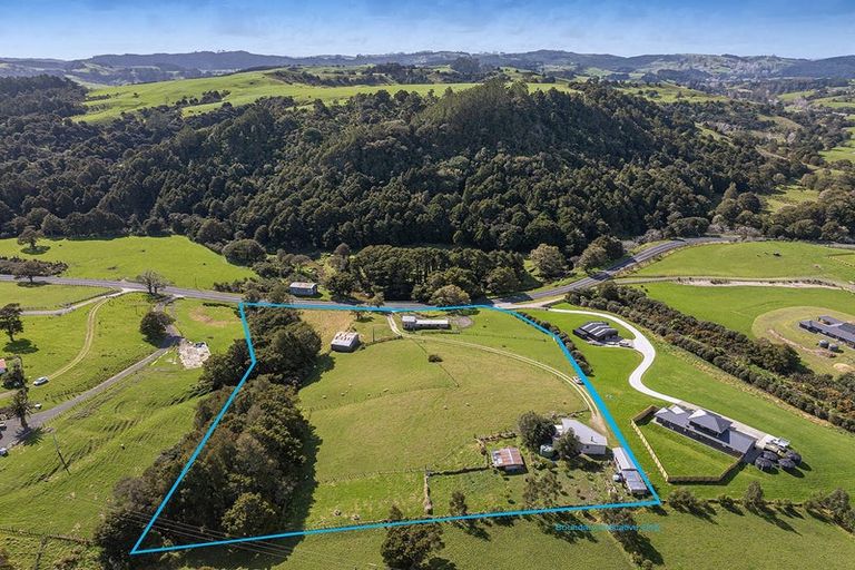 Photo of property in 648 West Coast Road, Makarau, Warkworth, 0981